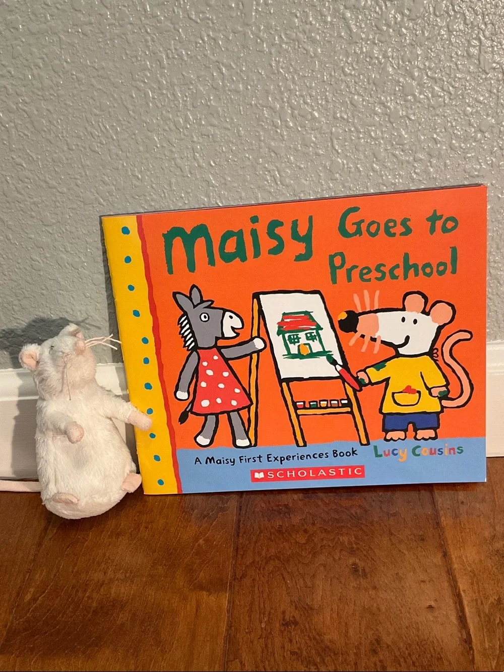 Maisy Goes to Preschool book and staff Maisy. NWT